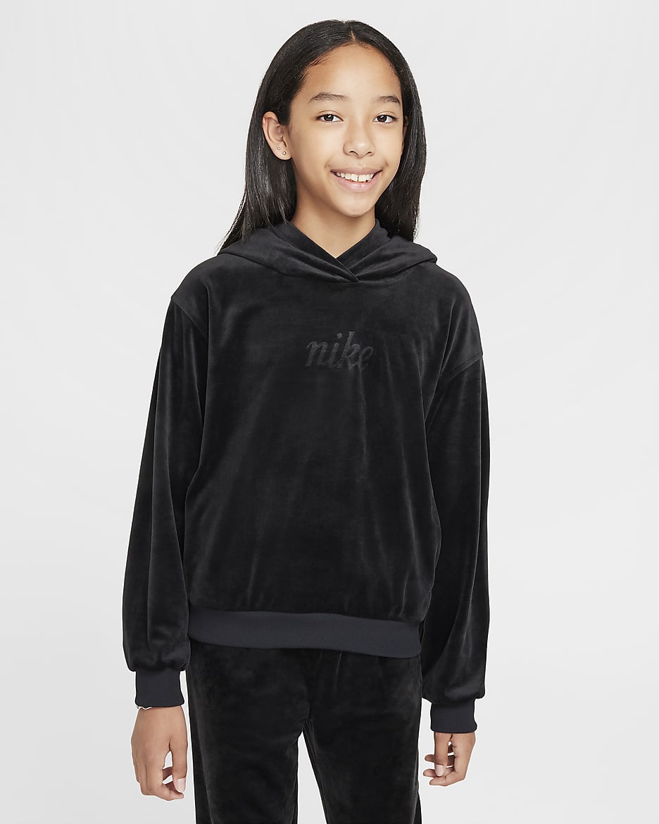 Nike Sportswear Girls Pullover Hoodie. Nike